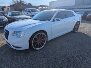 2019 CHRYSLER 300 LIMITED