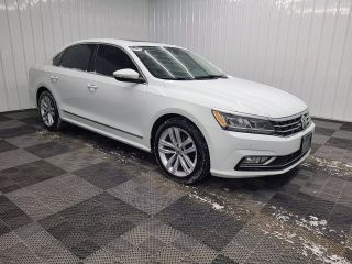 Image of 2018 VOLKSWAGEN PASSAT
