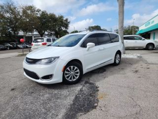 Image of 2018 CHRYSLER PACIFICA