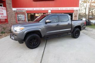 2022 TOYOTA TACOMA SR