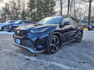2022 TOYOTA HIGHLANDER XSE