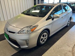 2015 TOYOTA PRIUS HATCHBACK SILVER AUTOMATIC - Muths Motors, Omaha, NE, 41.21354, -96.01267