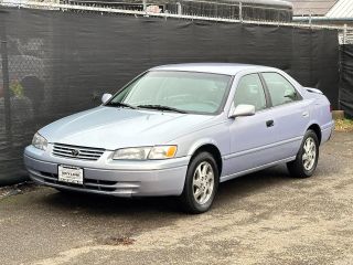 Image of 1997 TOYOTA CAMRY
