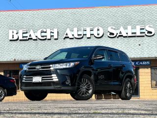 2017 TOYOTA HIGHLANDER LE