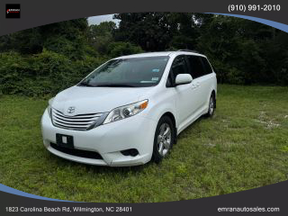 Image of 2015 TOYOTA SIENNA