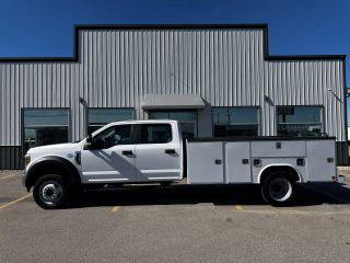 Image of 2019 FORD F550 SUPER DUTY CREW CAB & CHASSIS