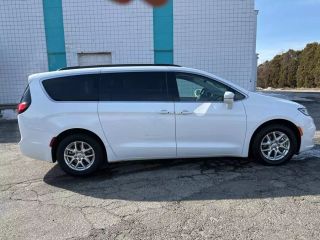 2022 CHRYSLER PACIFICA TOURING L VAN
