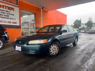 1998 TOYOTA CAMRY LE