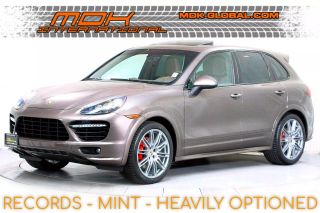 2013 PORSCHE CAYENNE GTS