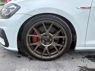 Image of 2020 VOLKSWAGEN GOLF GTI