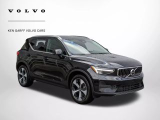 2025 VOLVO XC40 B5 CORE BRIGHT THEME SPORT UTILITY 4D