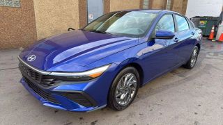 Image of 2024 HYUNDAI ELANTRA