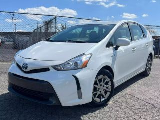 Image of 2015 TOYOTA PRIUS V