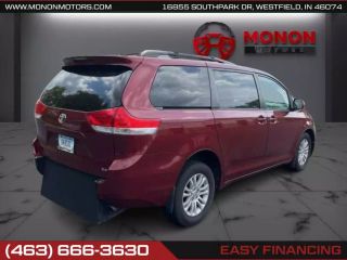 2012 TOYOTA SIENNA - Image