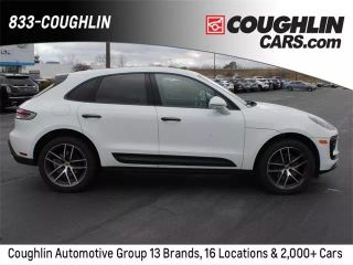 2022 PORSCHE MACAN BASE