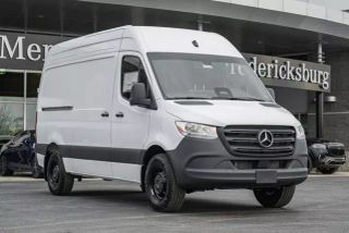 2025 MERCEDES-BENZ SPRINTER CARGO VAN BASE