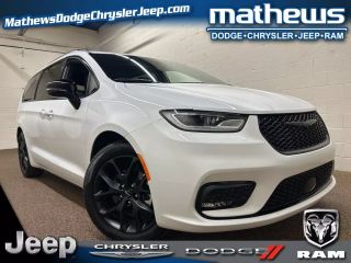 2024 CHRYSLER PACIFICA TOURING L VAN 4D