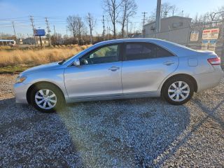 2011 TOYOTA CAMRY LE