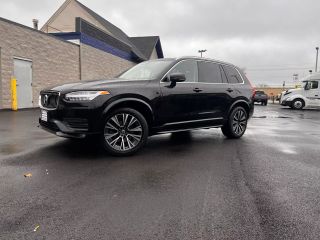 2022 VOLVO XC90 T6 MOMENTUM