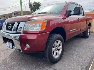 2014 NISSAN TITAN SV