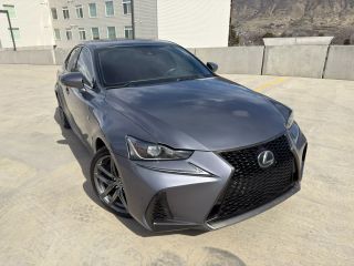 2018 LEXUS IS 300