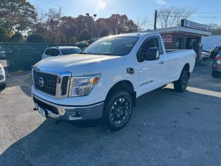 2017 NISSAN TITAN XD SV