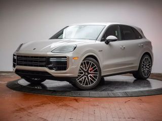 2025 PORSCHE CAYENNE TURBO E-HYBRID