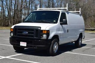 2011 FORD E250 VAN