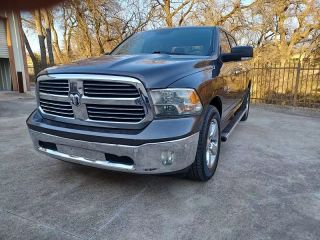 2015 RAM 1500 SLT