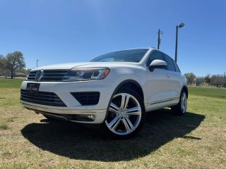Image of 2017 VOLKSWAGEN TOUAREG