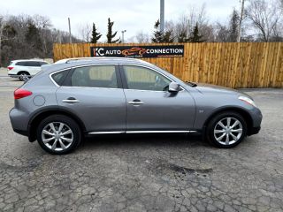 2017 INFINITI QX50 BASE