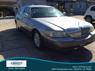 Image of 2003 LINCOLN TOWN CAR