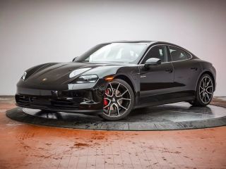 2025 PORSCHE TAYCAN S