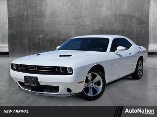 2017 DODGE CHALLENGER SXT