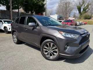 Image of 2020 TOYOTA RAV4 