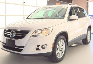 Image of 2010 VOLKSWAGEN TIGUAN