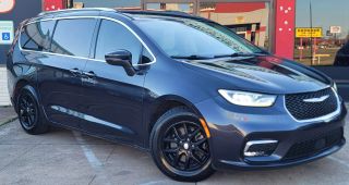 Image of 2021 CHRYSLER PACIFICA
