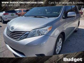 2014 TOYOTA SIENNA LE