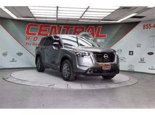 2025 NISSAN PATHFINDER S