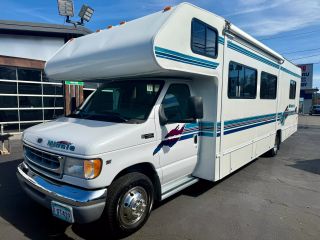 Image of 1999 WINNEBAGO MINNIE SERIES