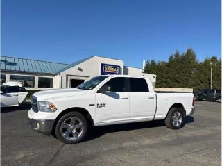 Image of 2019 RAM 1500 CLASSIC CREW CAB