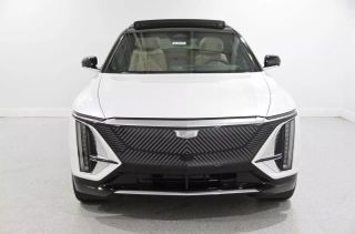 2025 CADILLAC LYRIQ LUXURY 3