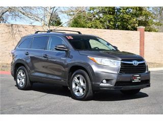 Image of 2016 TOYOTA HIGHLANDER
