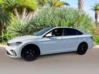 2025 VOLKSWAGEN JETTA 1.5T SE SEDAN 4D