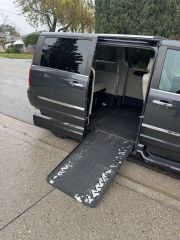 Image of 2011 CHRYSLER TOWN & COUNTRY