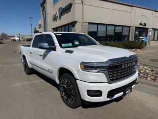 2025 RAM 1500 CREW CAB LIMITED PICKUP 4D 5 1/2 FT
