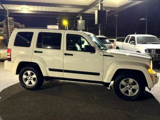 2010 JEEP LIBERTY BASE