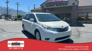 Image of 2017 TOYOTA SIENNA