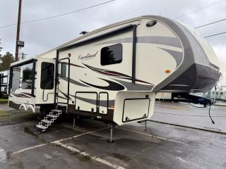 Image of 2016 CARDINAL BY FOREST RIVER CARDINAL FIFTH WHEEL