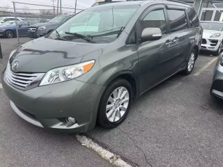 2014 TOYOTA SIENNA - Image